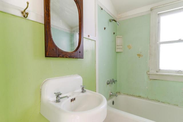 20 Atlas Avenue, San Jose CA: https://media.crmls.org/mediaz/5e4960e0-f7d2-4cda-b272-b5596ea1c587.jpg