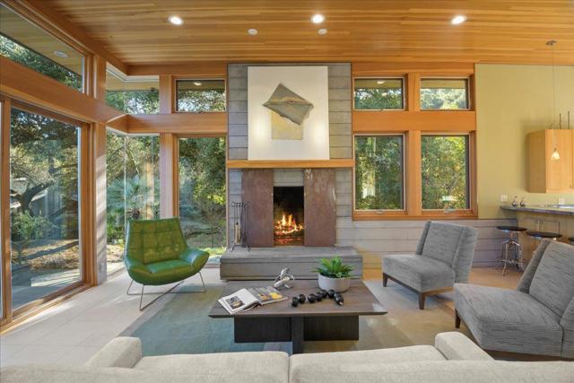 28140 Story Hill Lane, Los Altos Hills CA: https://media.crmls.org/mediaz/5e498a87-8848-404d-9eb4-5a1600e02bb0.jpg