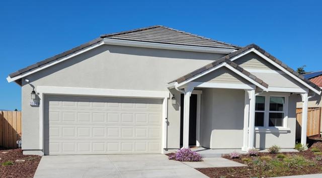 2080 Fuchsia Drive, Hollister CA: https://media.crmls.org/mediaz/5e49c6dd-53bc-42ce-abc7-665356527d9b.jpg