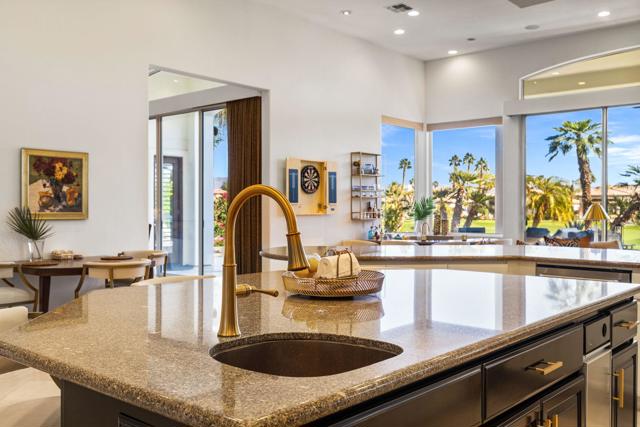 49606 Montana Way, La Quinta CA: https://media.crmls.org/mediaz/5e4a8da5-bb94-44da-aa2c-bb5fee9ceca2.jpg