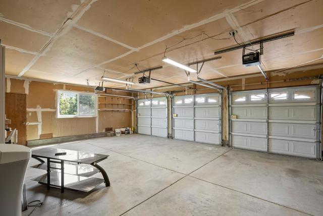 17151 Parkview Drive, Morgan Hill CA: https://media.crmls.org/mediaz/5e4ab0ff-0354-4565-a2f3-eed118c4a915.jpg