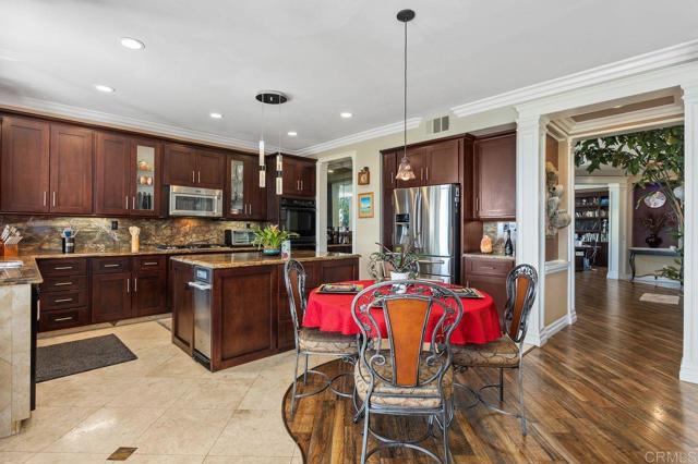 2183 Coast Avenue, San Marcos CA: https://media.crmls.org/mediaz/5e4af8d8-1c66-4c76-aa96-ea9432a5efec.jpg