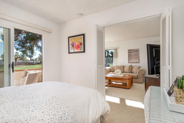 6175 Montecito Drive, Palm Springs CA: https://media.crmls.org/mediaz/5e4b126c-92af-4ac4-bce0-91b0ae00332b.jpg