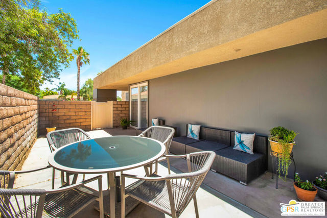 1310 Sunflower Circle, Palm Springs, California 92262, 2 Bedrooms Bedrooms, ,1 BathroomBathrooms,Condominium,For Sale,Sunflower,24408637