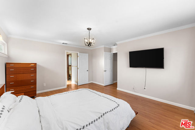 18032 Mariner Drive, Victorville CA: https://media.crmls.org/mediaz/5e4c8561-d2af-47e5-be5b-37a7dd2c94b7.jpg