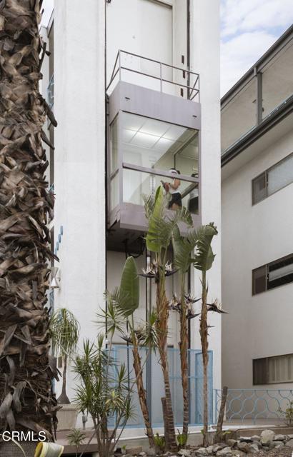 1000 Cordova Street, Pasadena CA: https://media.crmls.org/mediaz/5e4d09d6-aab8-4a4e-8da7-6a2a384edd0c.jpg