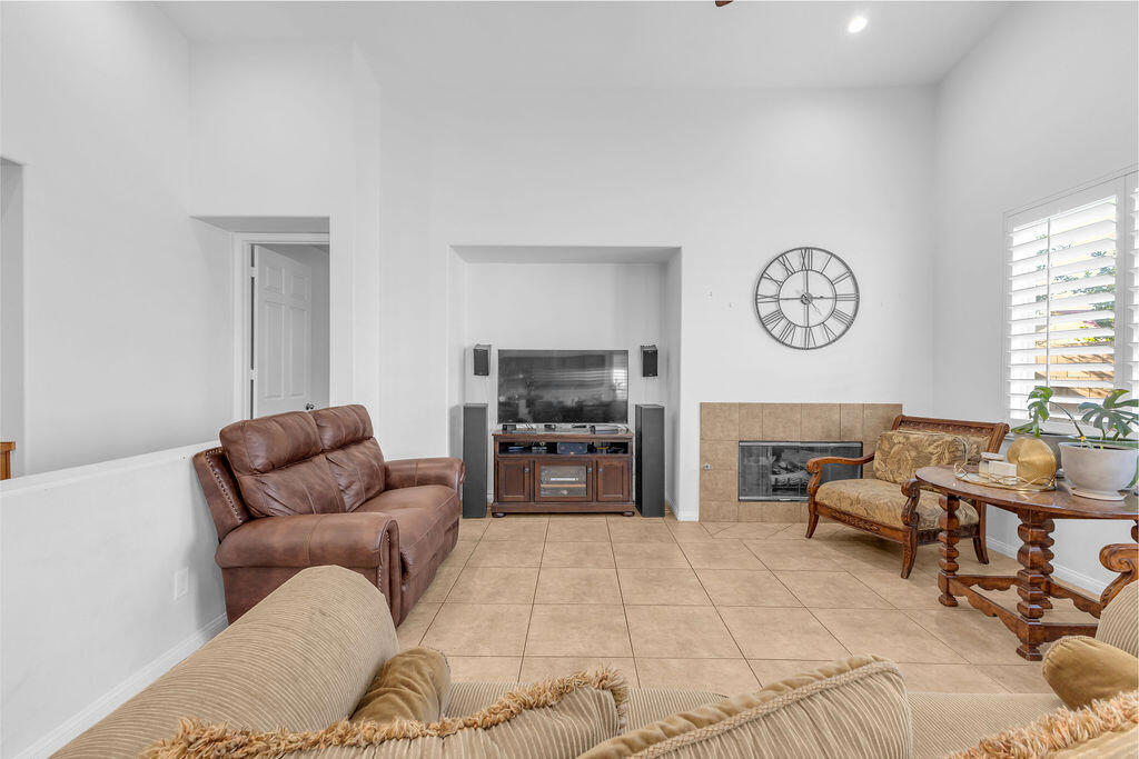 MLS #219135608DA image #17