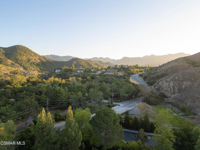 1694 Margate Place, Westlake Village CA: https://media.crmls.org/mediaz/5e4d790e-3e7e-4b06-aaea-c5c28c9d3ad8.jpg