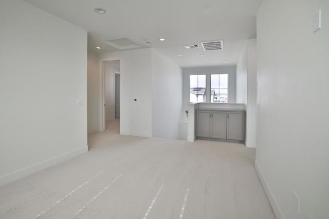 590 Santa Lucia Way, Marina CA: https://media.crmls.org/mediaz/5e4d8eee-5993-4d25-a23d-12f4500a8dd9.jpg
