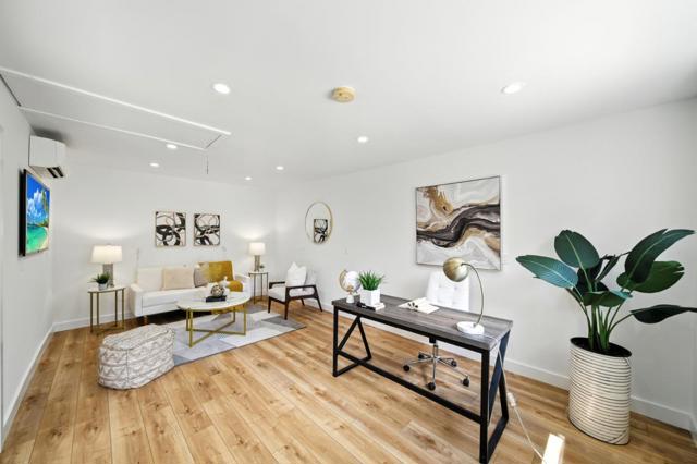 641 10th Avenue, Menlo Park CA: https://media.crmls.org/mediaz/5e4df0c2-c5bf-4919-bf3b-b3a7e0b8cf00.jpg