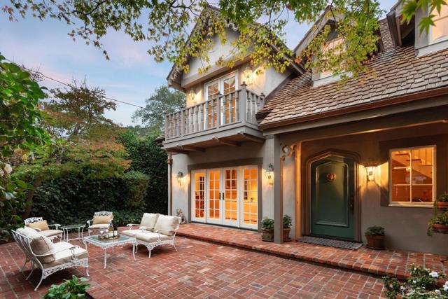 106 Pepper Avenue, Burlingame CA: https://media.crmls.org/mediaz/5e4eda95-cf46-4375-a617-78f31e3755de.jpg