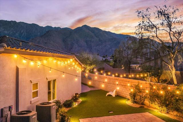 1121 Palmas, Palm Springs CA: https://media.crmls.org/mediaz/5e4f9f29-7db5-4a5b-b718-76947e40b81e.jpg
