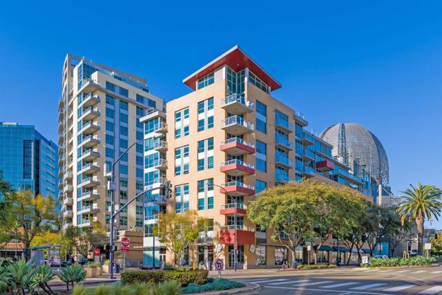 253 10th Ave, San Diego CA: https://media.crmls.org/mediaz/5e4ffb34-8c98-421f-9d6c-2ef6da527d75.jpg