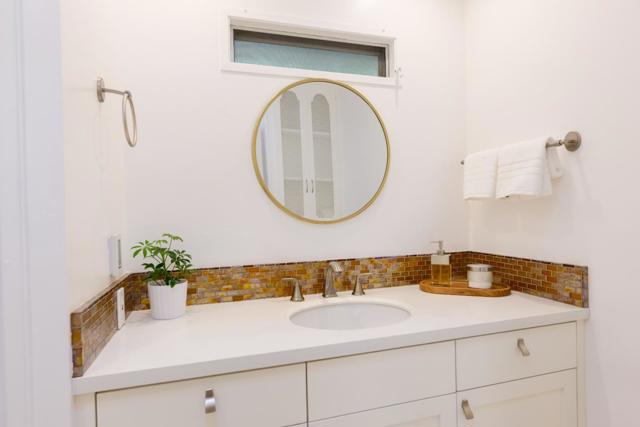 552 Bean Creek Road, Scotts Valley CA: https://media.crmls.org/mediaz/5e51d35a-eb13-4f96-8801-11d1e54e96e2.jpg