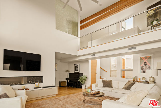 3631 Sunswept Drive photo 3