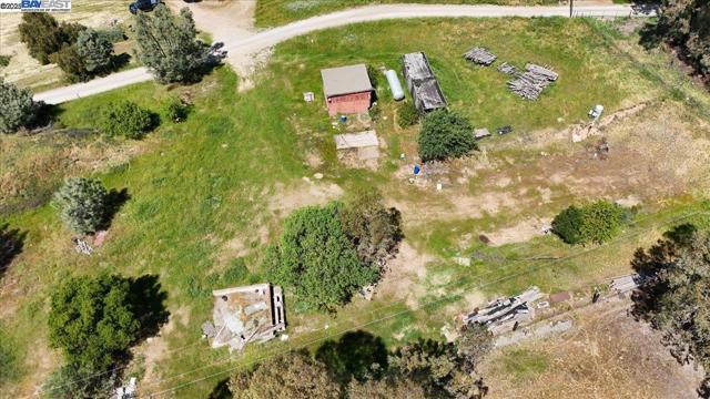 6400 Mines Rd, Livermore CA: https://media.crmls.org/mediaz/5e532b86-0295-432d-a619-4f69dc5317d5.jpg