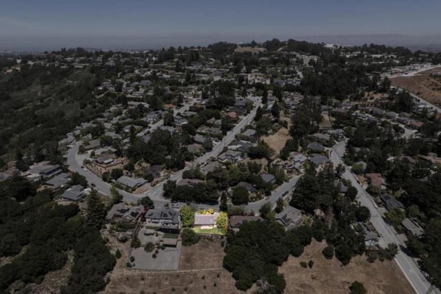 1412 Rainbow Drive, San Mateo CA: https://media.crmls.org/mediaz/5e53e14c-e59d-4f62-a528-90546bdcca8d.jpg