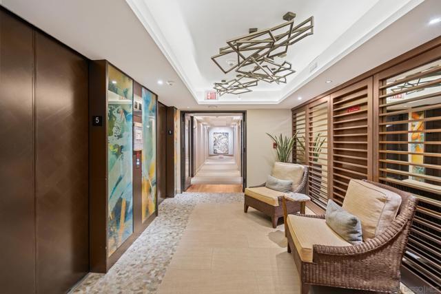 Image 3 of 32 For 1750 Avenida Del Mundo  504