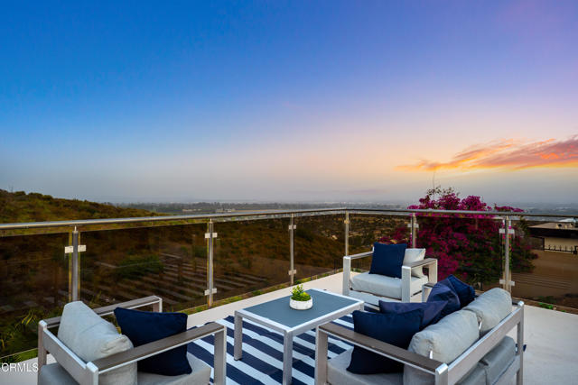 5572 Rainier Street, Ventura CA: https://media.crmls.org/mediaz/5e553534-852f-4767-8f80-f940bb4c1f07.jpg