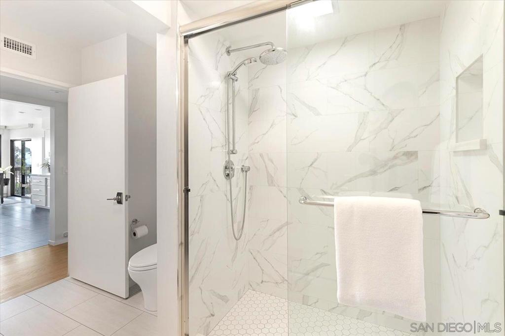 MLS #250036883SD image #35