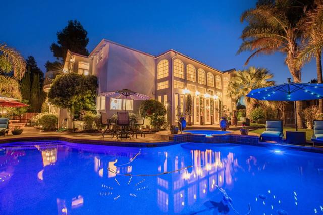 290 Bonnie Lane, Hollister CA: https://media.crmls.org/mediaz/5e55d2e5-d643-4d9e-b1c7-7109bdecae23.jpg