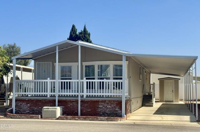 7 Wisteria Way, Ventura CA: https://media.crmls.org/mediaz/5e56bc98-0268-42af-aeda-efc8f20aae50.jpg