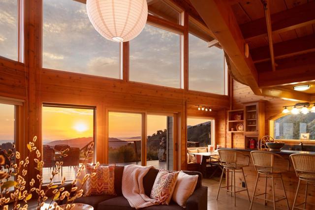 47600 Coast Ridge Road, Big Sur CA: https://media.crmls.org/mediaz/5e56f43d-cfa1-4eba-a10e-6df474ca3633.jpg