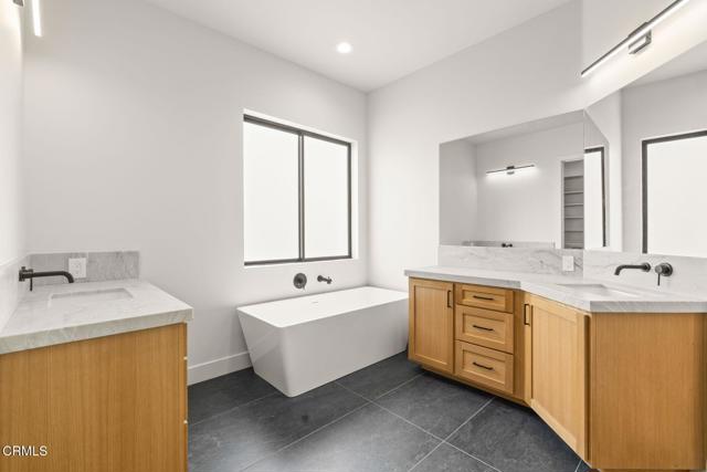 Detail Gallery Image 17 of 32 For 872 via Ondulando, Ventura,  CA 93004 - 4 Beds | 3/1 Baths