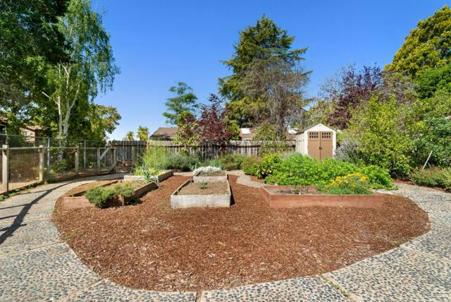 2975 Mattison Lane, Santa Cruz CA: https://media.crmls.org/mediaz/5e583a98-fd2b-40f1-899b-8d25be4bb0d9.jpg