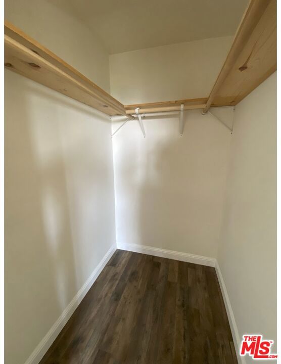 4567 Yellowstone Street, Los Angeles CA: https://media.crmls.org/mediaz/5e58ca9a-d492-40d5-968c-fe2d68fab758.jpg