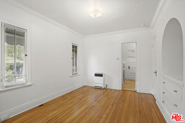 1811 Effie Street, Los Angeles CA: https://media.crmls.org/mediaz/5e58fea8-01ce-4b5e-aa4b-55b7a5971561.jpg