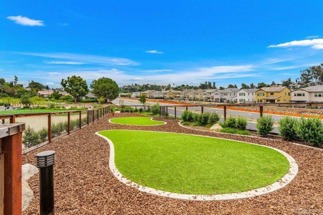 2051 Julie Dawn Place, Escondido CA: https://media.crmls.org/mediaz/5e5927b9-b62c-4c5f-a767-39a986794623.jpg