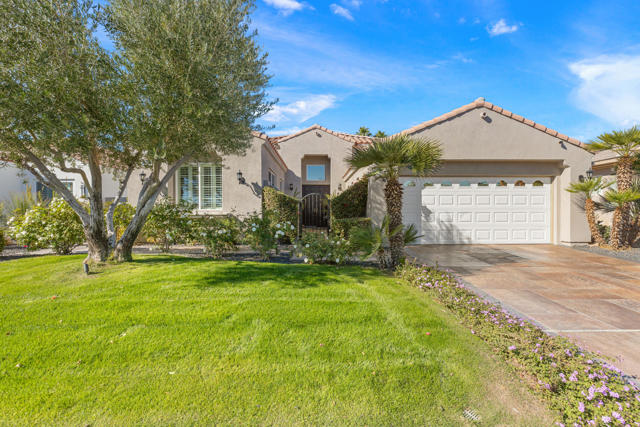 50605 Verano Drive, La Quinta CA: https://media.crmls.org/mediaz/5e59654d-ab20-4c1f-97d9-d405125651fb.jpg