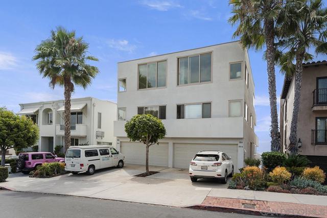 356 Prospect Street, La Jolla CA: https://media.crmls.org/mediaz/5e5a4b14-2a76-43cd-bcbb-dba2a08fa452.jpg