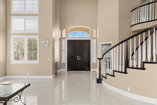 834 English Walnut Way, Morgan Hill CA: https://media.crmls.org/mediaz/5e5a6628-07e9-4f86-9553-654d3774fe12.jpg