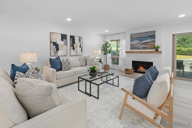 2294 Caminito Preciosa Norte, La Jolla CA: https://media.crmls.org/mediaz/5e5a86fe-d7e1-4ee9-8e33-d65a0cf01334.jpg