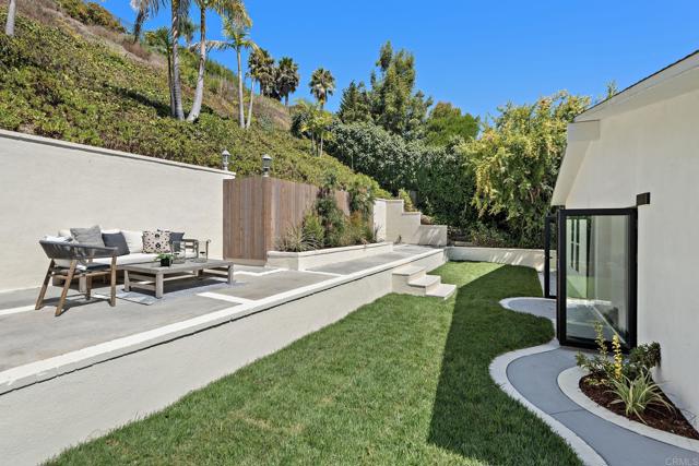 24235 Via Aquara Ave, Laguna Niguel CA: https://media.crmls.org/mediaz/5e5af825-e639-4b65-9ceb-7e86a8e84661.jpg