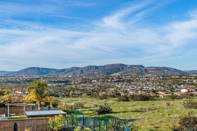 Detail Gallery Image 35 of 60 For 15858 Anjou Ln, San Diego,  CA 92127 - 5 Beds | 3 Baths