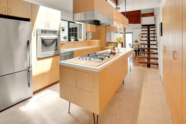 631 Park Way, Santa Cruz CA: https://media.crmls.org/mediaz/5e5ee5d6-da11-48c2-abd3-1427c74fdc81.jpg