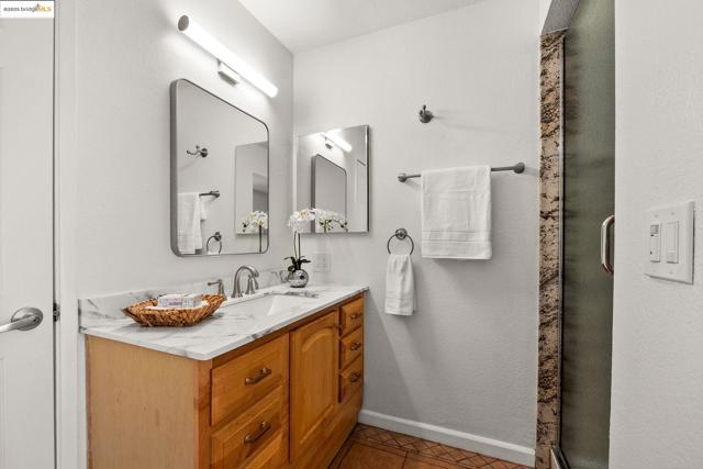 300 Locust Dr, Vallejo CA: https://media.crmls.org/mediaz/5e60013a-247a-4c49-9d11-fa2e6c2384e0.jpg