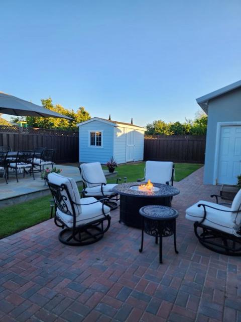 13612 Emilie Drive, San Jose CA: https://media.crmls.org/mediaz/5e609307-9000-4d4e-a00a-c50d5f1b82c2.jpg