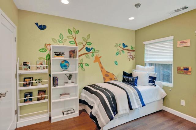 2100 Oberlin Street, Palo Alto CA: https://media.crmls.org/mediaz/5e623e79-ac2a-4143-9d25-06830e71964b.jpg