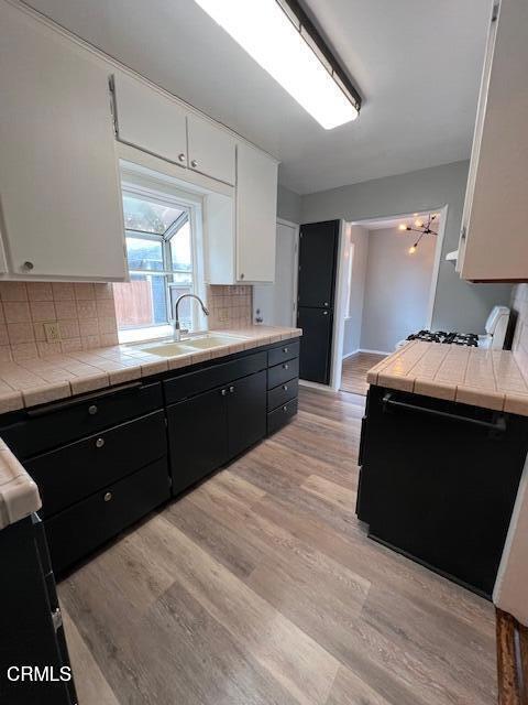 2456 Katherine Avenue, Ventura CA: https://media.crmls.org/mediaz/5e62649b-754b-4c37-b8f1-ec4e543b5290.jpg