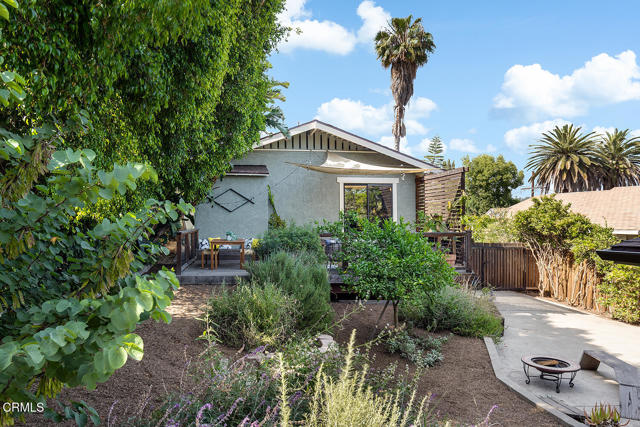 4802 Converse St Street, Los Angeles CA: https://media.crmls.org/mediaz/5e631268-bac2-4f96-9869-bd5c81d0dcb1.jpg