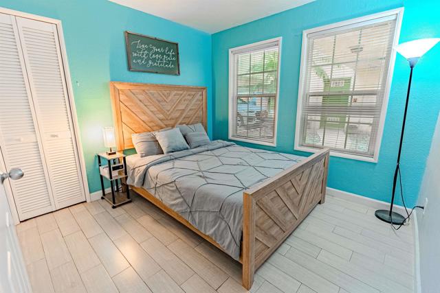 207 Elkwood Ave, Imperial Beach CA: https://media.crmls.org/mediaz/5e63145f-8d45-4f0c-b699-d003dbec9d8c.jpg