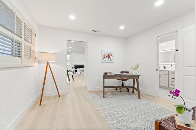2095 Bowdoin Street, Palo Alto CA: https://media.crmls.org/mediaz/5e637e02-09c6-4569-8e60-d55615183c3c.jpg