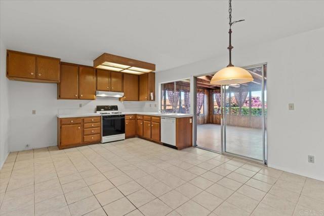 7502 Northrup Drive, San Diego CA: https://media.crmls.org/mediaz/5e63c18f-bd1f-44b2-9e69-8d53575b24dc.jpg