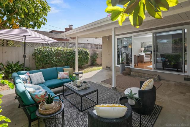 661 Balboa Avenue, Coronado CA: https://media.crmls.org/mediaz/5e63d7bb-0945-49b4-a292-29e85658995f.jpg