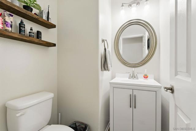 2855 Bear Valley Rd, Chula Vista CA: https://media.crmls.org/mediaz/5e64afaa-7e24-41d2-b146-260fb835618d.jpg