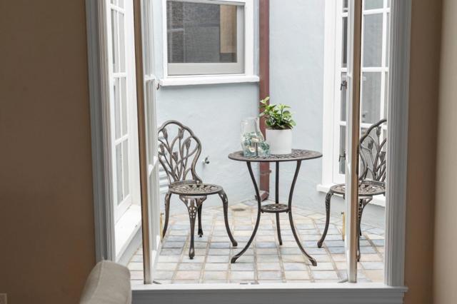 154 Stanyan Street, San Francisco CA: https://media.crmls.org/mediaz/5e653819-6e16-4289-9729-e6768d63c9aa.jpg